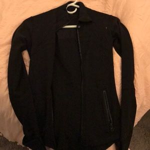 Black lulu lemon jacket